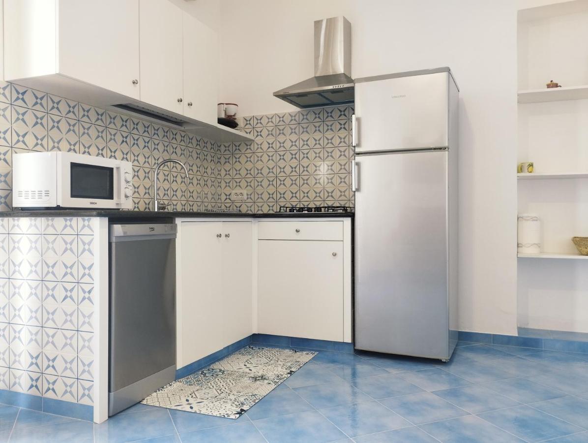 Casa Luisa & Milu , Coastal Retreats In Furore! 객실 사진