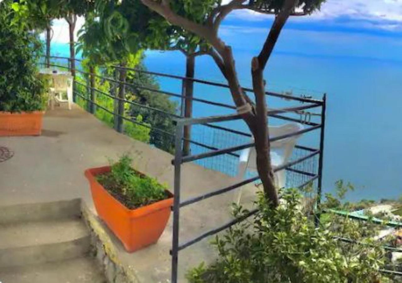 Casa Luisa & Milu , Coastal Retreats In Furore! 객실 사진