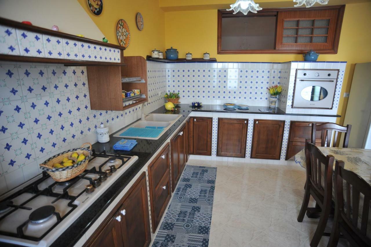 Casa Luisa & Milu , Coastal Retreats In Furore! 외부 사진